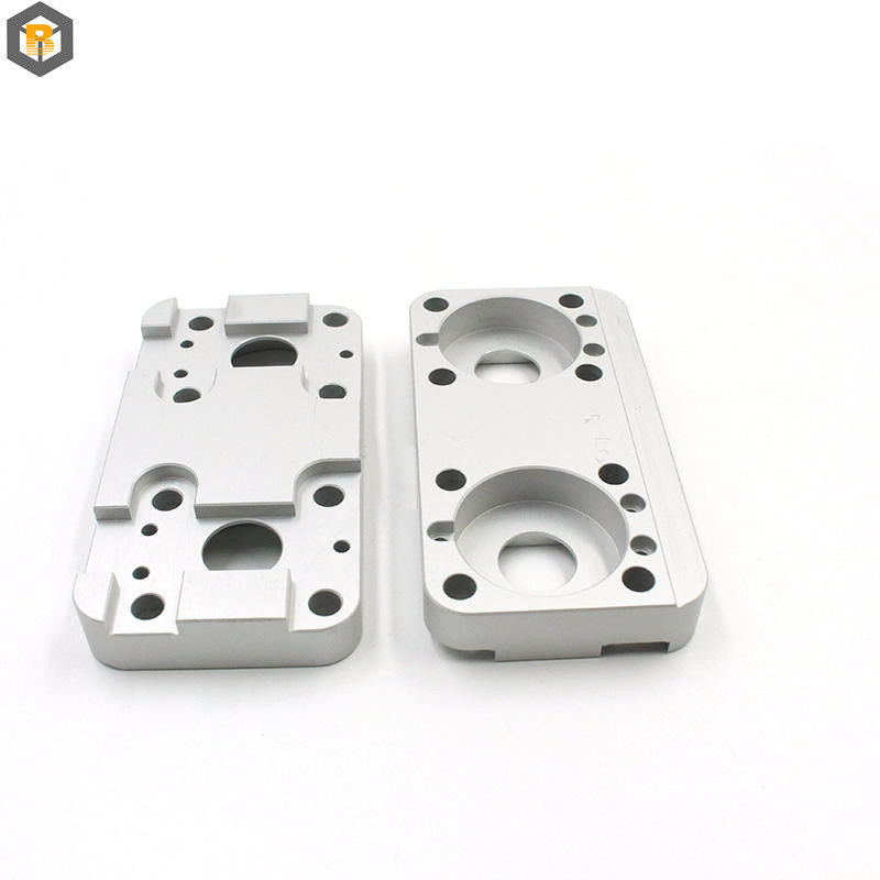 Alta precisione 5 assi Peek Fresatura di plastica girando parte personalizzata lavorata per la macchina CNC